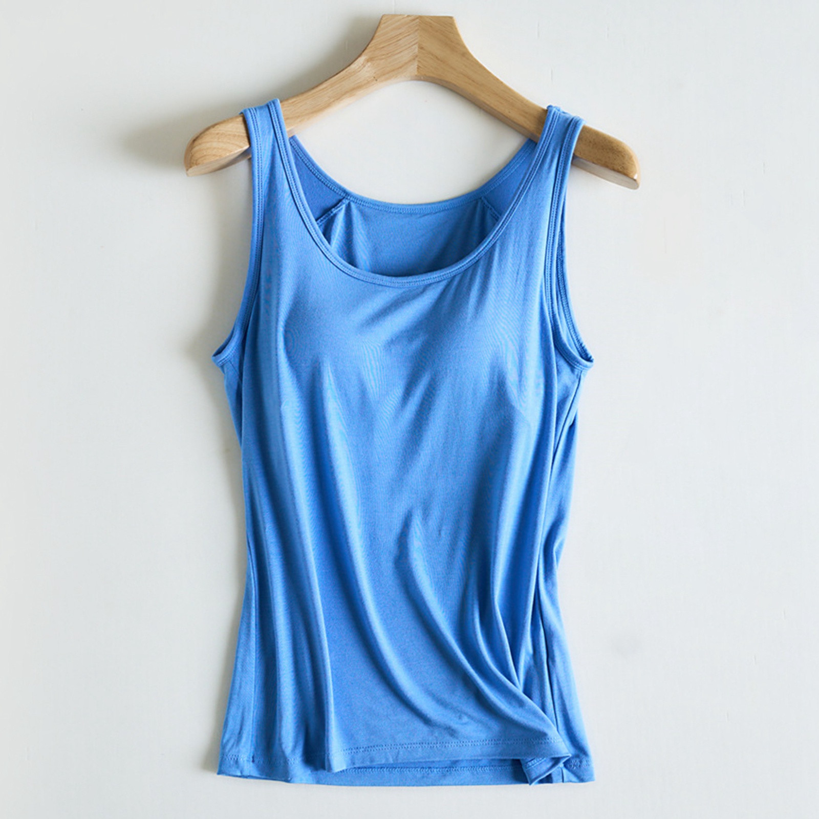 thumbnail image 4 of Camiseta sin costuras tipo bralette para mujer: copas incorporadas, diseño sin costuras, ligera para el uso diario., 4 of 8